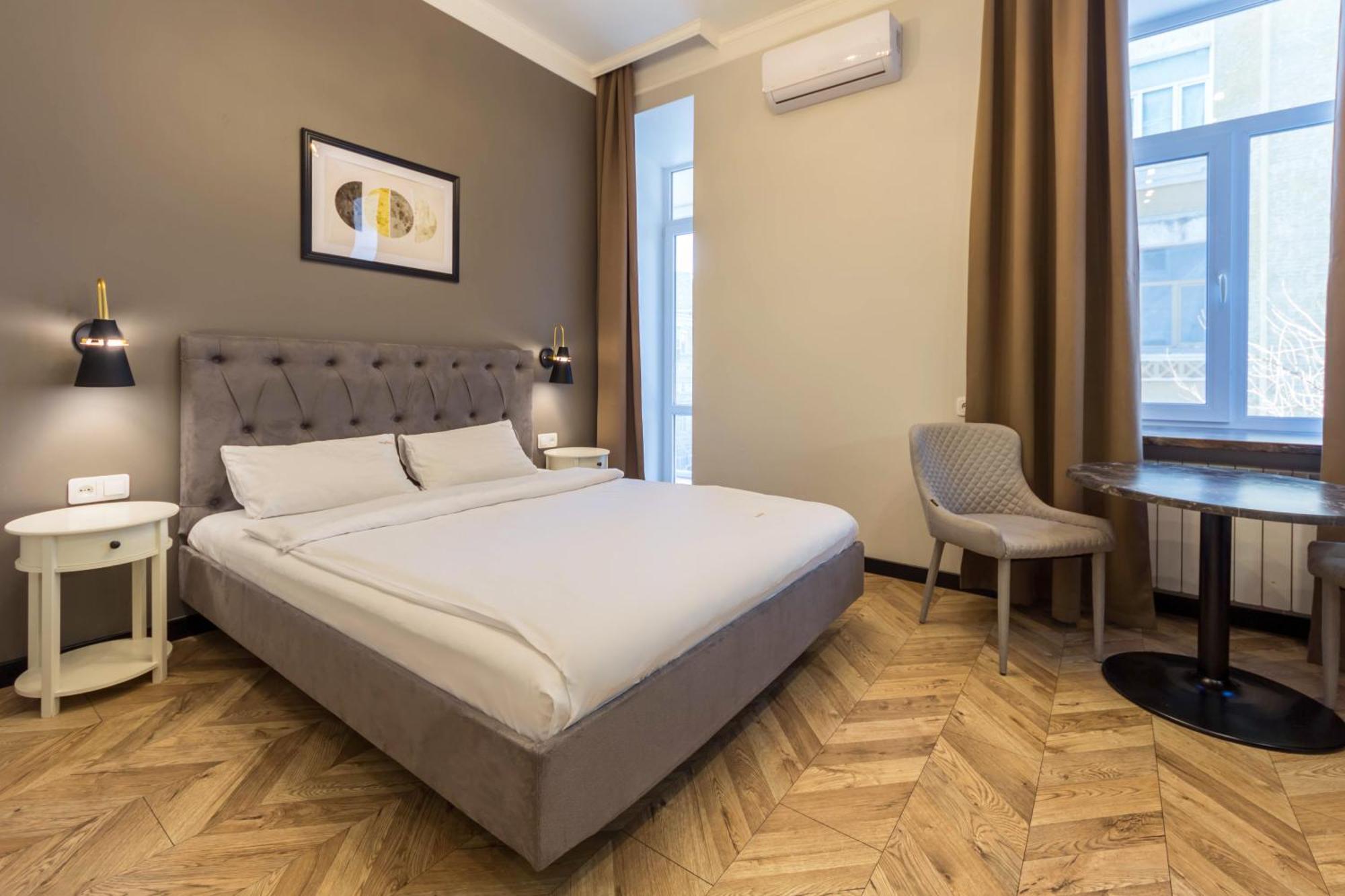 Apartments On Antonovycha เคียฟ ภายนอก รูปภาพ